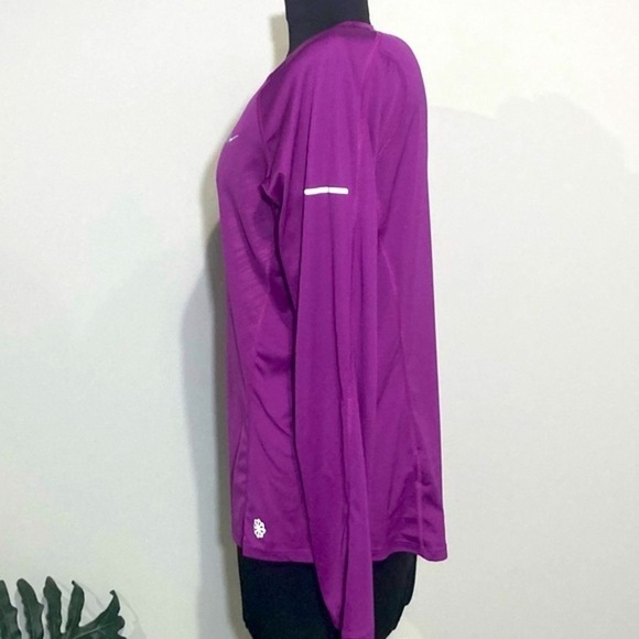 Nike Running Womens Dri-fit Long Sleeve Tech Shirt, Large - Picture 2 of 12